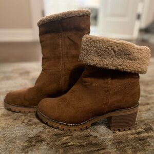 Cognac boots size 5 1/2 - 6 boutique by Corky.